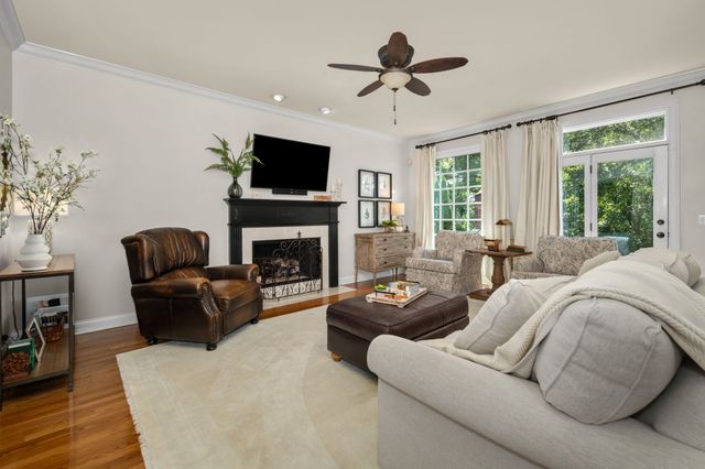 702 Prince Edward Ct, Murfreesboro, TN 37130