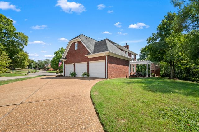 702 Prince Edward Ct, Murfreesboro, TN 37130