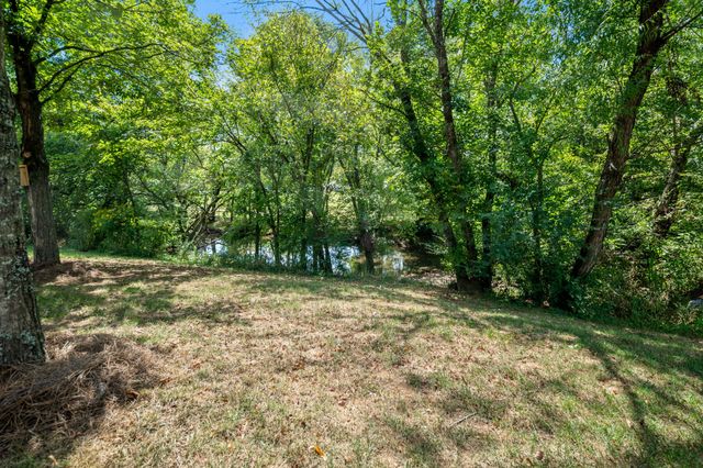 702 Prince Edward Ct, Murfreesboro, TN 37130