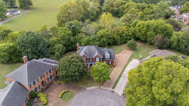 702 Prince Edward Ct, Murfreesboro, TN 37130