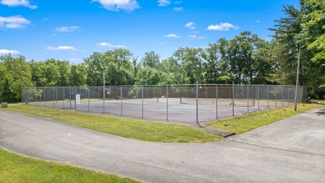 702 Prince Edward Ct, Murfreesboro, TN 37130