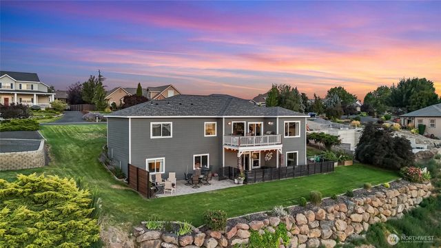 446 SE Viewmont Drive, Moses Lake, WA 98837