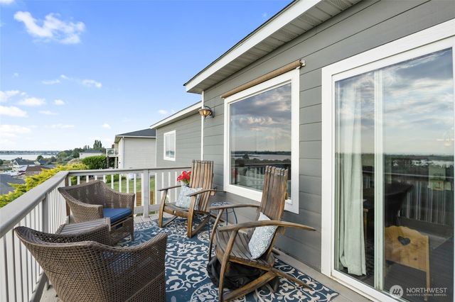 446 SE Viewmont Drive, Moses Lake, WA 98837