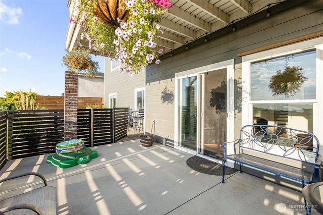 446 SE Viewmont Drive, Moses Lake, WA 98837