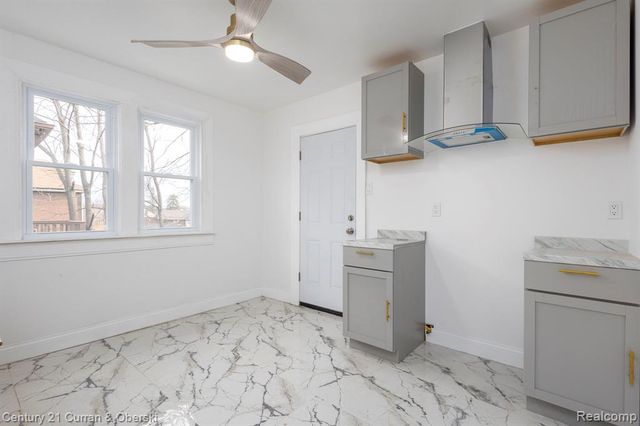 12468-70 Mendota Street, Detroit, MI 48204