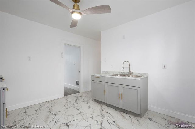 12468-70 Mendota Street, Detroit, MI 48204