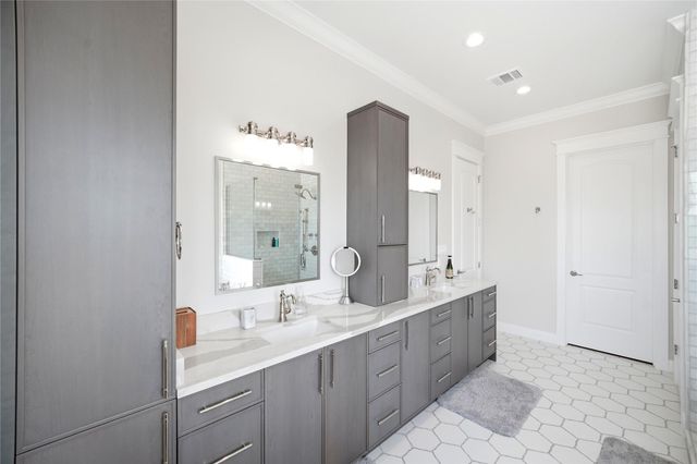 12 Gentry Lane, Galveston, TX 77554