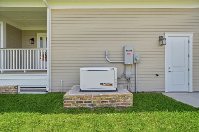 12 Gentry Lane, Galveston, TX 77554