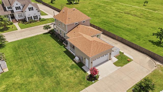 12 Gentry Lane, Galveston, TX 77554