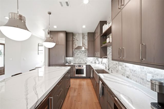 12 Gentry Lane, Galveston, TX 77554