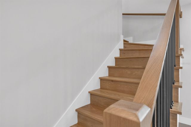 33 S GRAHAM AVENUE, Orlando, FL 32803