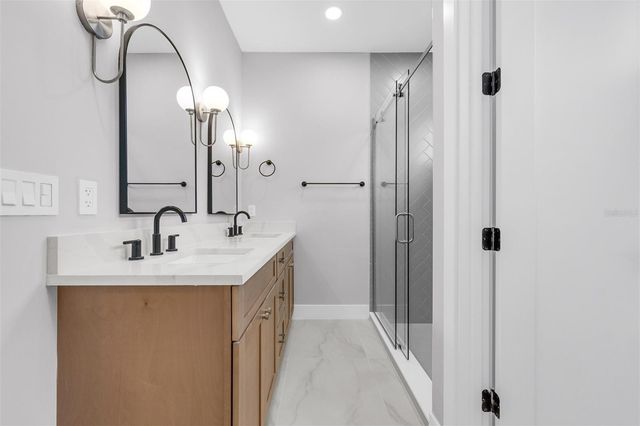 33 S GRAHAM AVENUE, Orlando, FL 32803