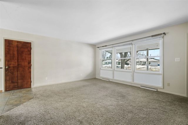 718 Sunset Lane, Cadillac, MI 49601