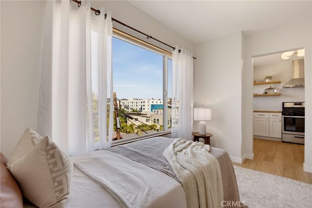 2135 Bellevue 11, Los Angeles, CA 90026