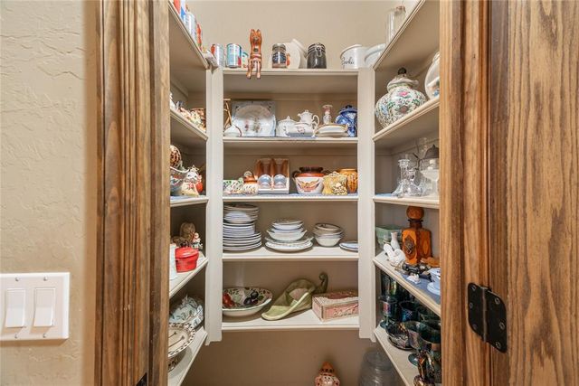 4105 Evening Star Court, Yukon, OK 73099