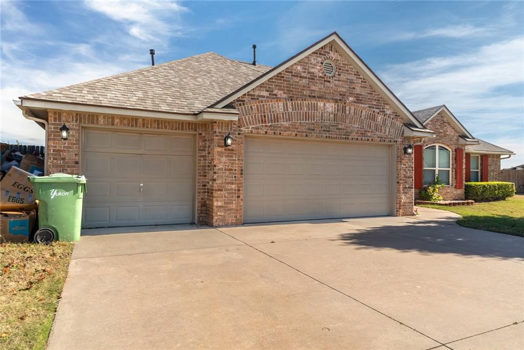 4105 Evening Star Court, Yukon, OK 73099