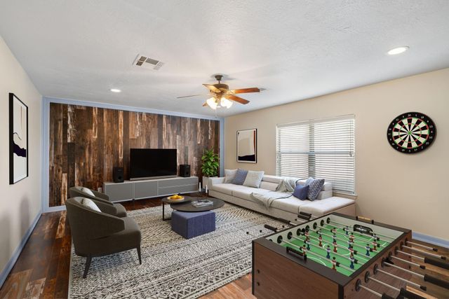 107 Bella Sole, Shenandoah, TX 77381