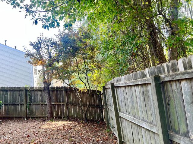 109 Lacombe Court, Holly Springs, NC 27540