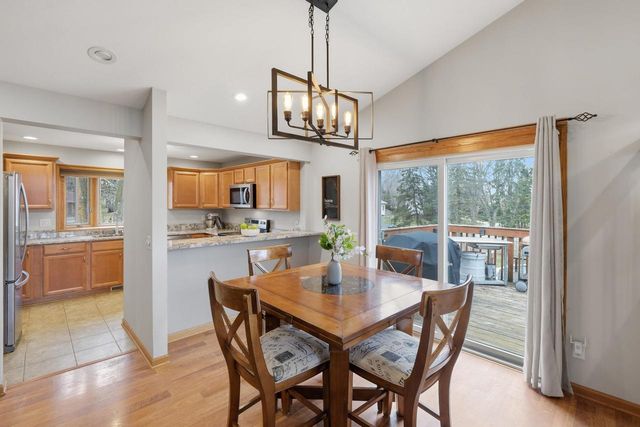 3386 Brugger Place, Mcfarland, WI 53558