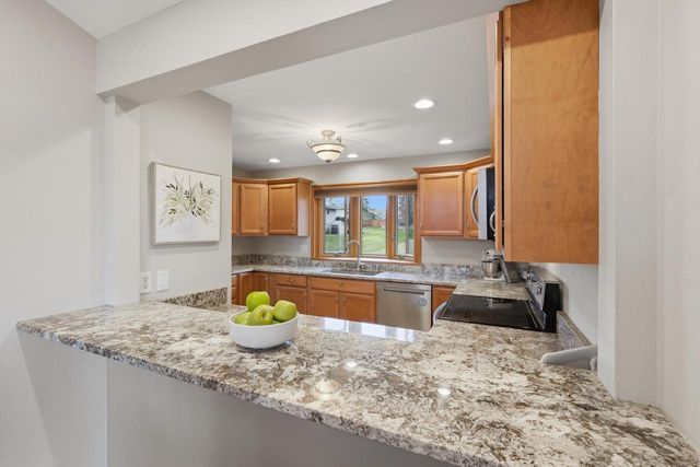 3386 Brugger Place, Mcfarland, WI 53558