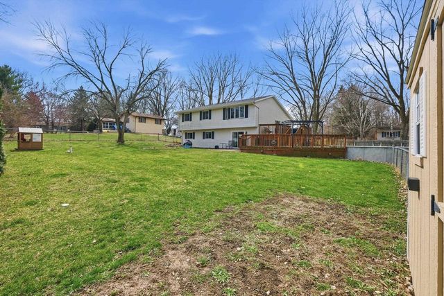 3386 Brugger Place, Mcfarland, WI 53558