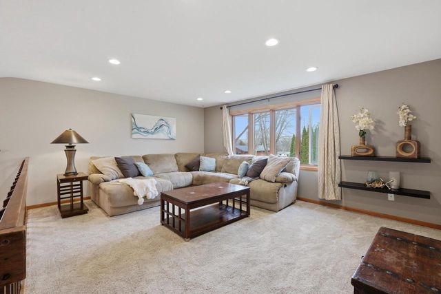 3386 Brugger Place, Mcfarland, WI 53558