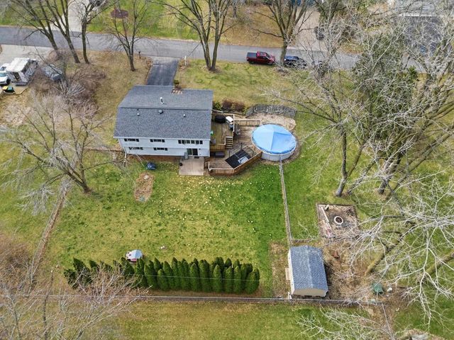 3386 Brugger Place, Mcfarland, WI 53558