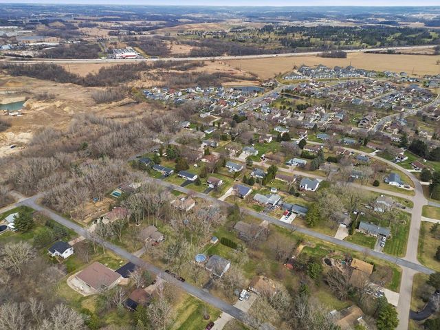 3386 Brugger Place, Mcfarland, WI 53558