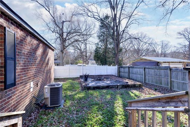 103 Briar LN, Williamsburg, VA 23188