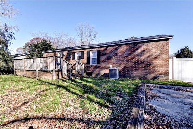 103 Briar LN, Williamsburg, VA 23188