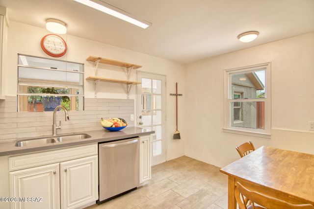 2217 N Tucson Boulevard, Tucson, AZ 85716