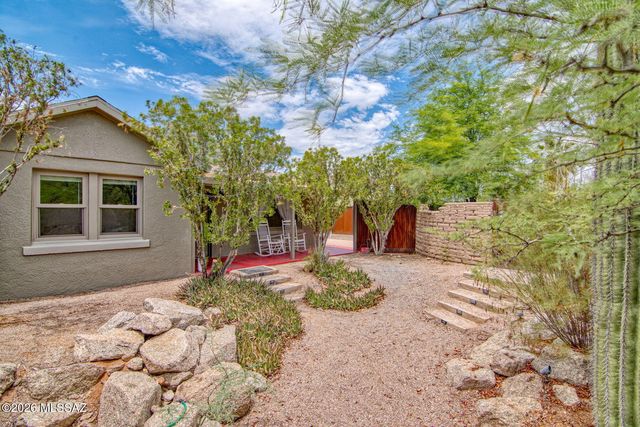 2217 N Tucson Boulevard, Tucson, AZ 85716
