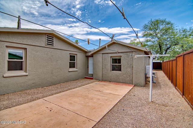 2217 N Tucson Boulevard, Tucson, AZ 85716