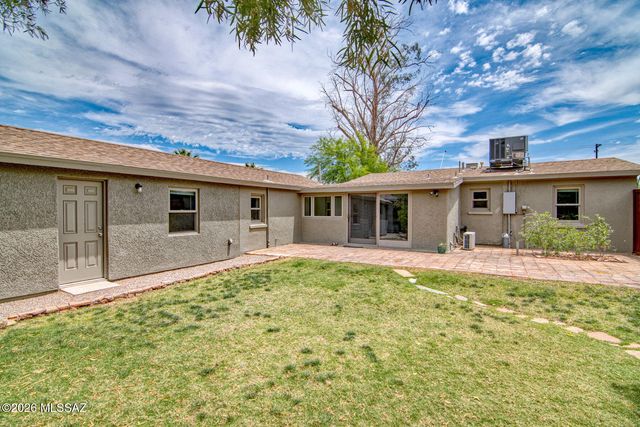 2217 N Tucson Boulevard, Tucson, AZ 85716