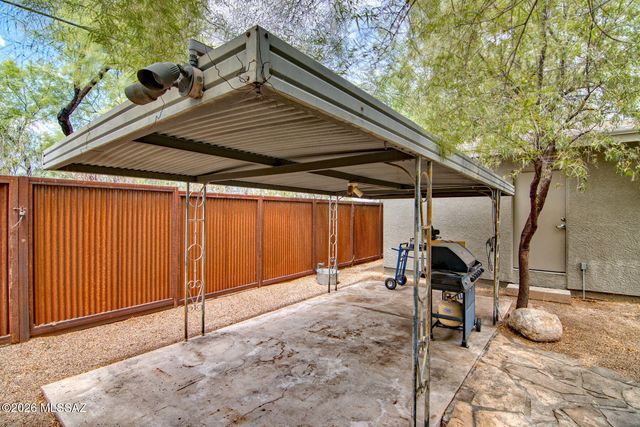 2217 N Tucson Boulevard, Tucson, AZ 85716