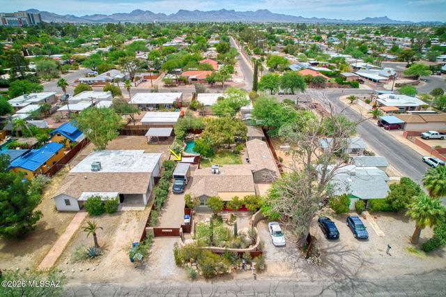 2217 N Tucson Boulevard, Tucson, AZ 85716