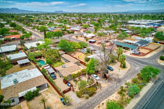 2217 N Tucson Boulevard, Tucson, AZ 85716