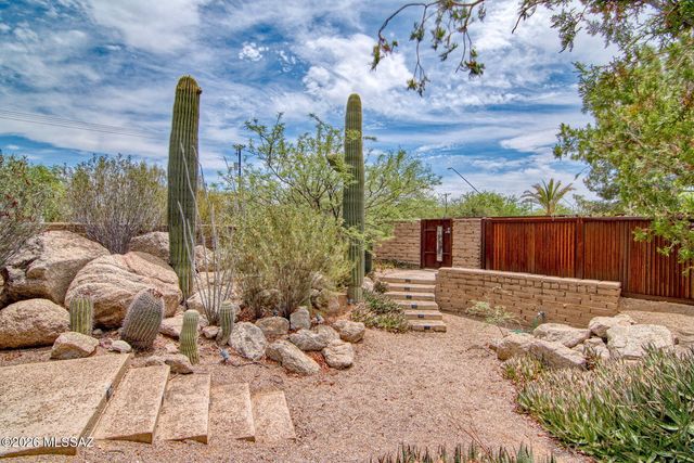 2217 N Tucson Boulevard, Tucson, AZ 85716