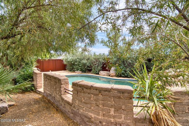 2217 N Tucson Boulevard, Tucson, AZ 85716