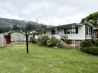 16345 GROOTENDORST Ln 2, Brookings, OR 97415