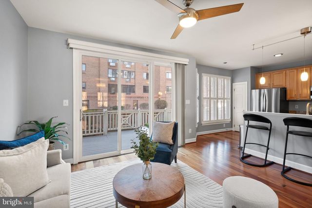 11477 WATERHAVEN CT, Reston, VA 20190