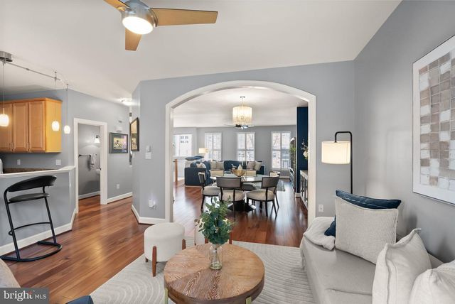 11477 WATERHAVEN CT, Reston, VA 20190