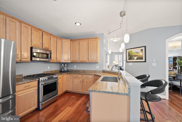 11477 WATERHAVEN CT, Reston, VA 20190