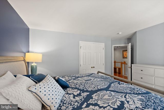 11477 WATERHAVEN CT, Reston, VA 20190