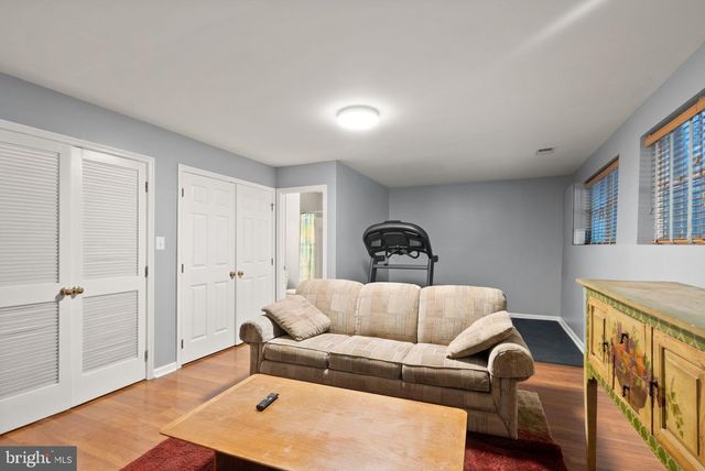 11477 WATERHAVEN CT, Reston, VA 20190