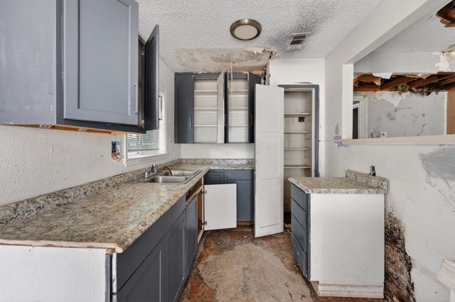 6227 Lovett Avenue, Dallas, TX 75227