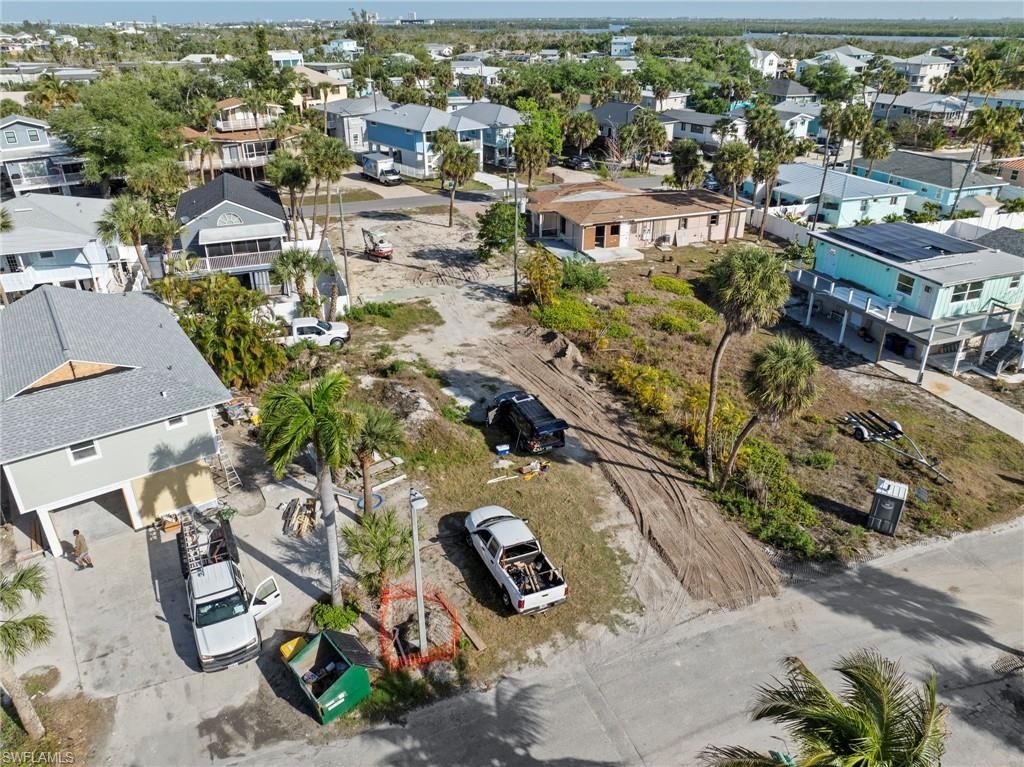 123-125 Washington AVE, FORT MYERS BEACH, FL 33931 — photo 2