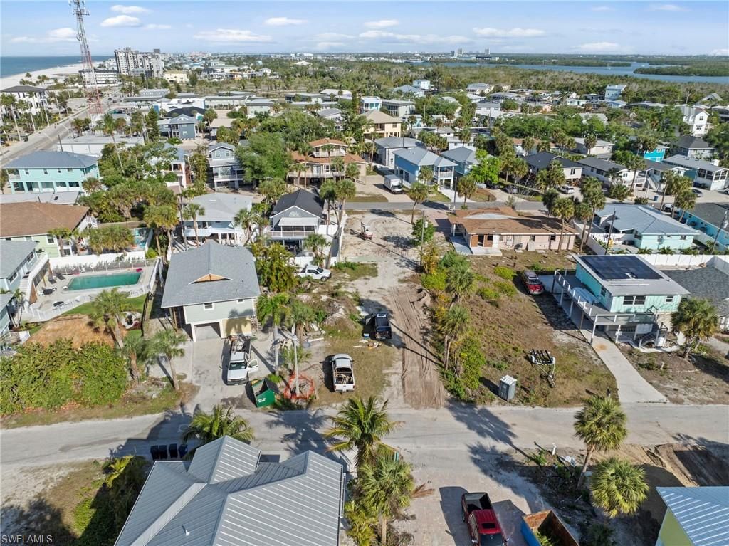 123-125 Washington AVE, FORT MYERS BEACH, FL 33931 — photo 4