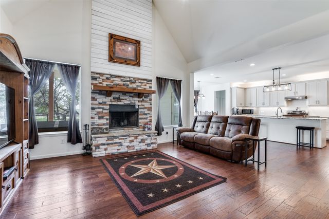 4351 County Road 1202, Cleburne, TX 76031