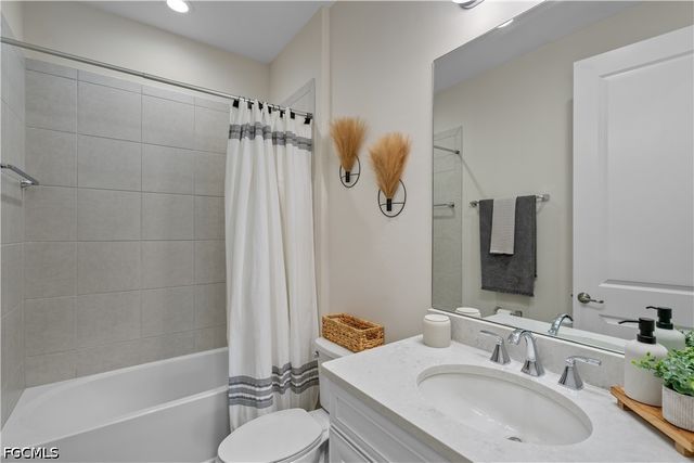 11671 Solano DR, Fort Myers, FL 33966